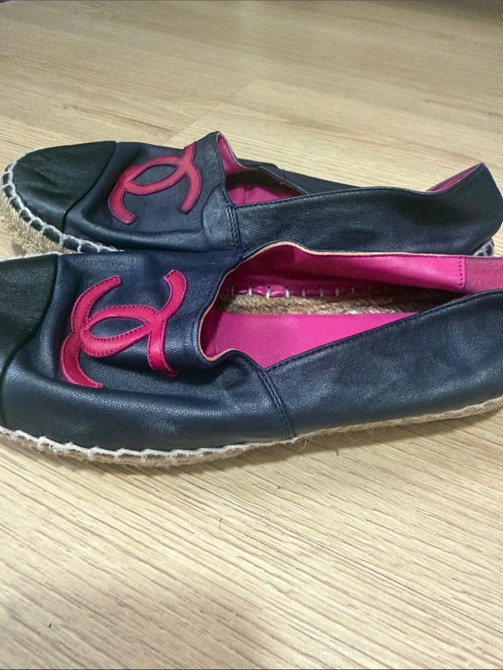 Chanel Black Leather CC Espadrilles Burgundy Logo Flats - Picture 7 of 7